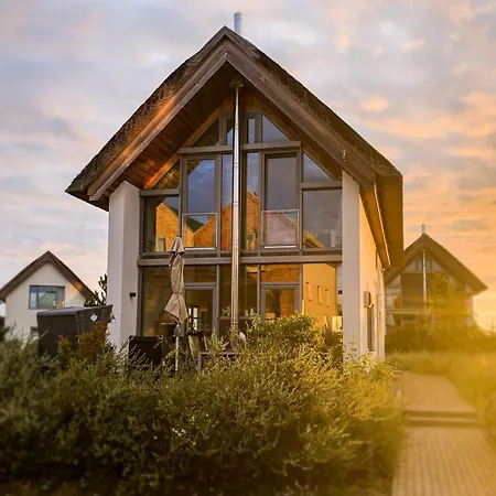 Ostsee - Reetdachhaus Nr 12 